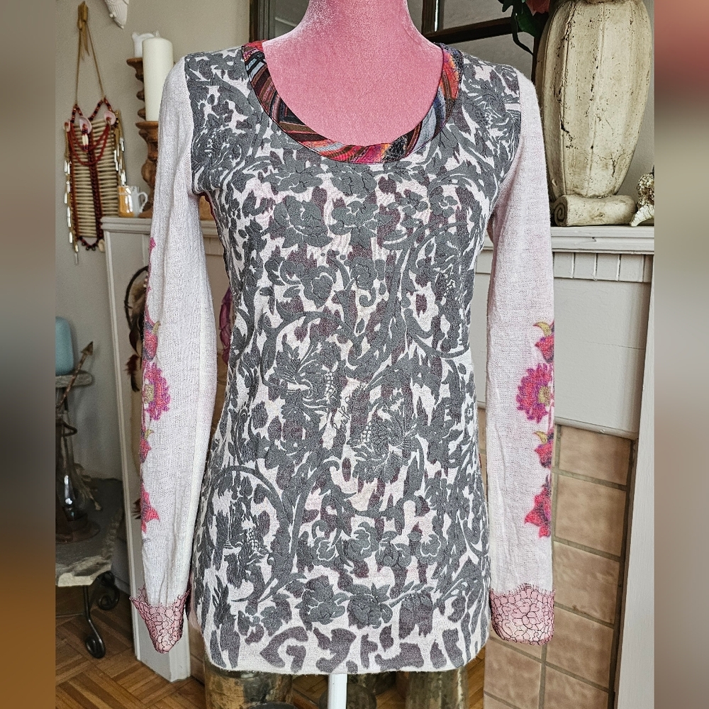 Save The Queen Mohair Blend Long Sleeve T-shirt. Made In Italy.